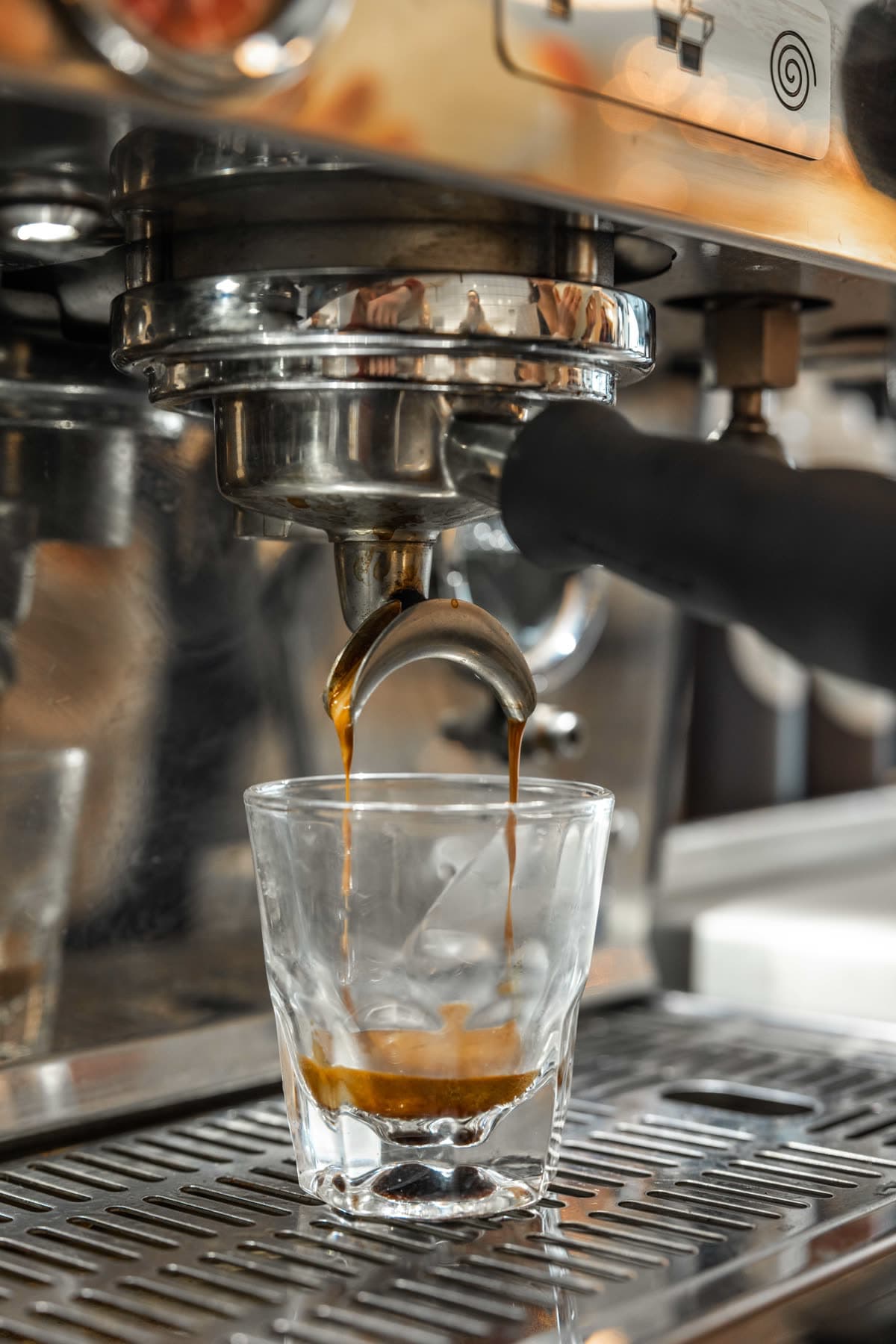 Espresso pulling into a glass